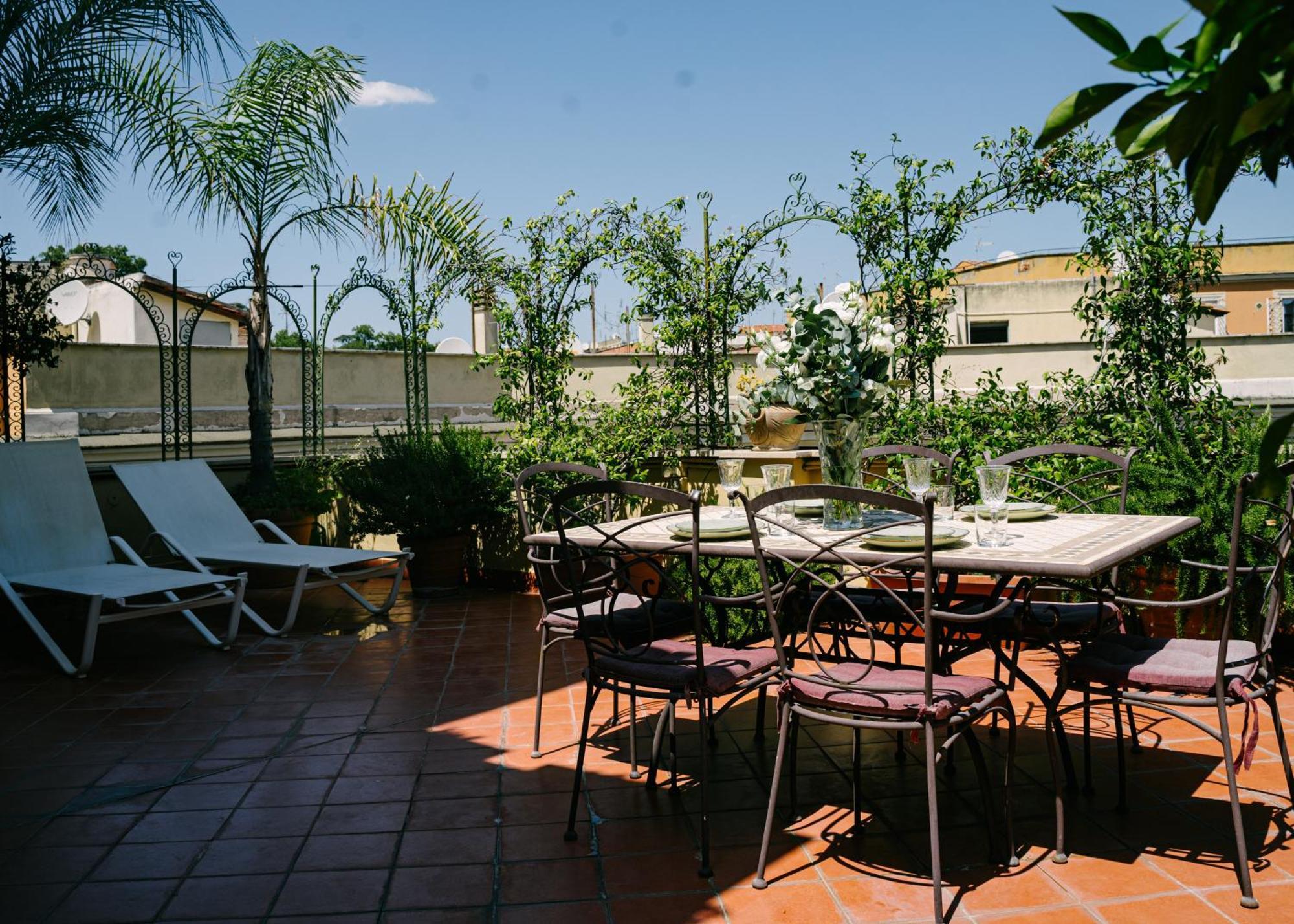 Terrazza Munira Trastevere Rome Exterior photo